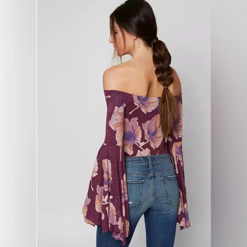 We The Free Floral Top with Straw Hat